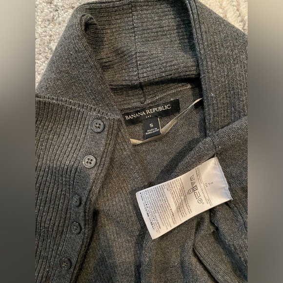 BANANA REPUBLIC Long Ribbed Sleeves Cardigan - Picture 3 of 4